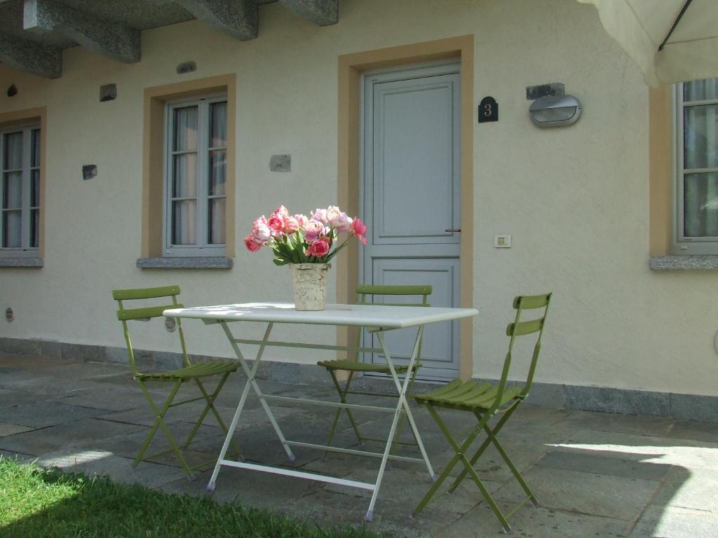 Villa Edy Apartments Tremezzina Zimmer foto